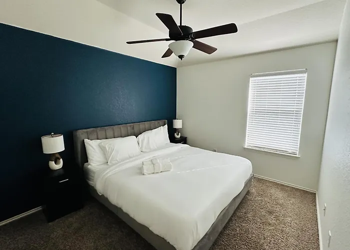 Sandy Retreat For Family And Groups Austin Holiday home Round Rock
